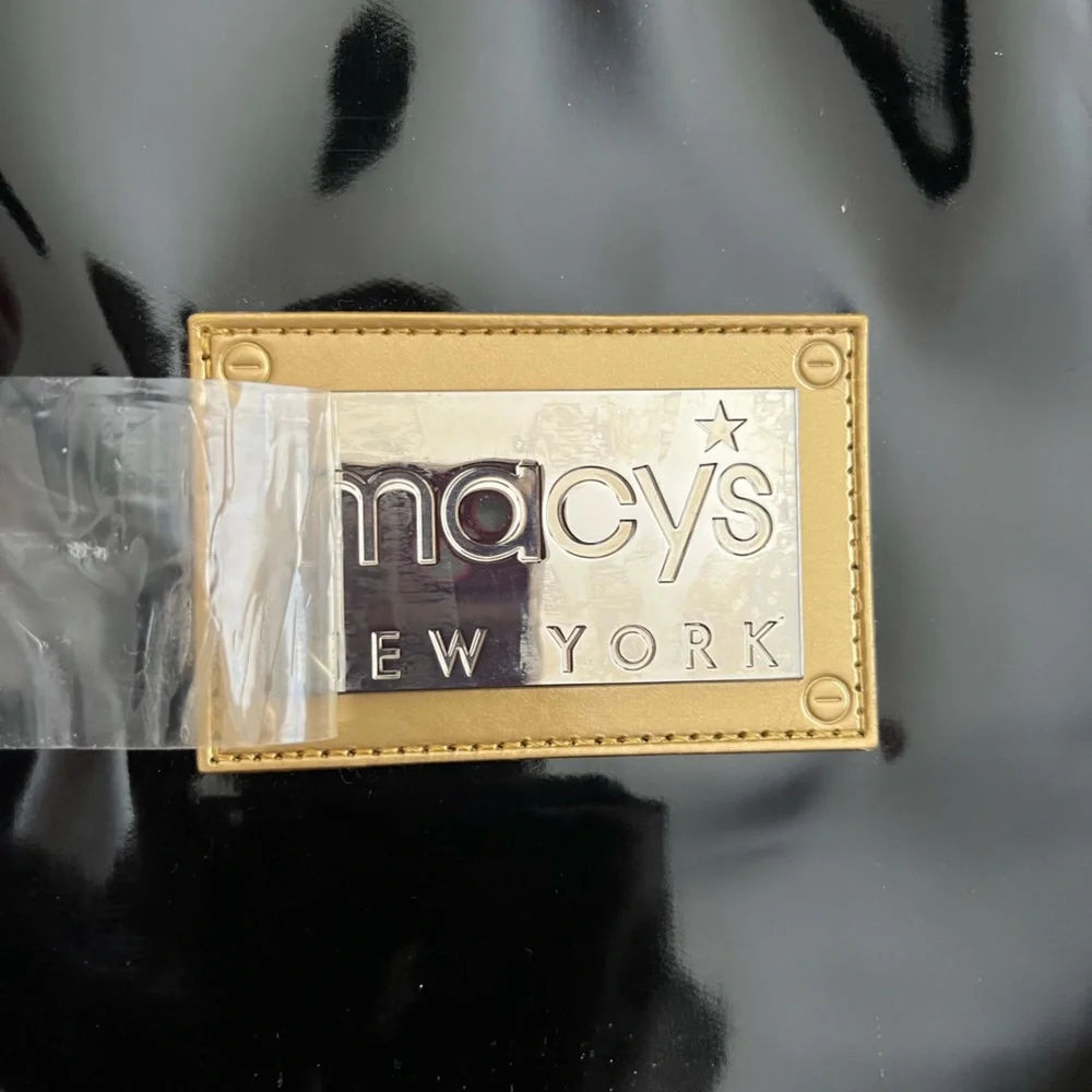 New Macys Large Black Patent Tote Bag - Picture 9 of 11